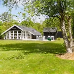 3 Bedroom Awesome In 度假居 Oksbøl