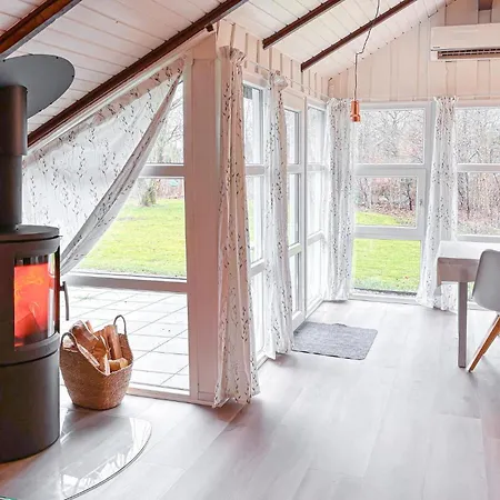 3 Bedroom Awesome In * Oksbøl